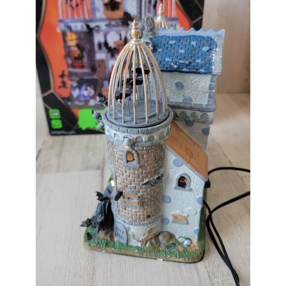 Lemax Vampire Bat Aviary 2011 spooky town Village accessory Halloween - Picture 10 of 12